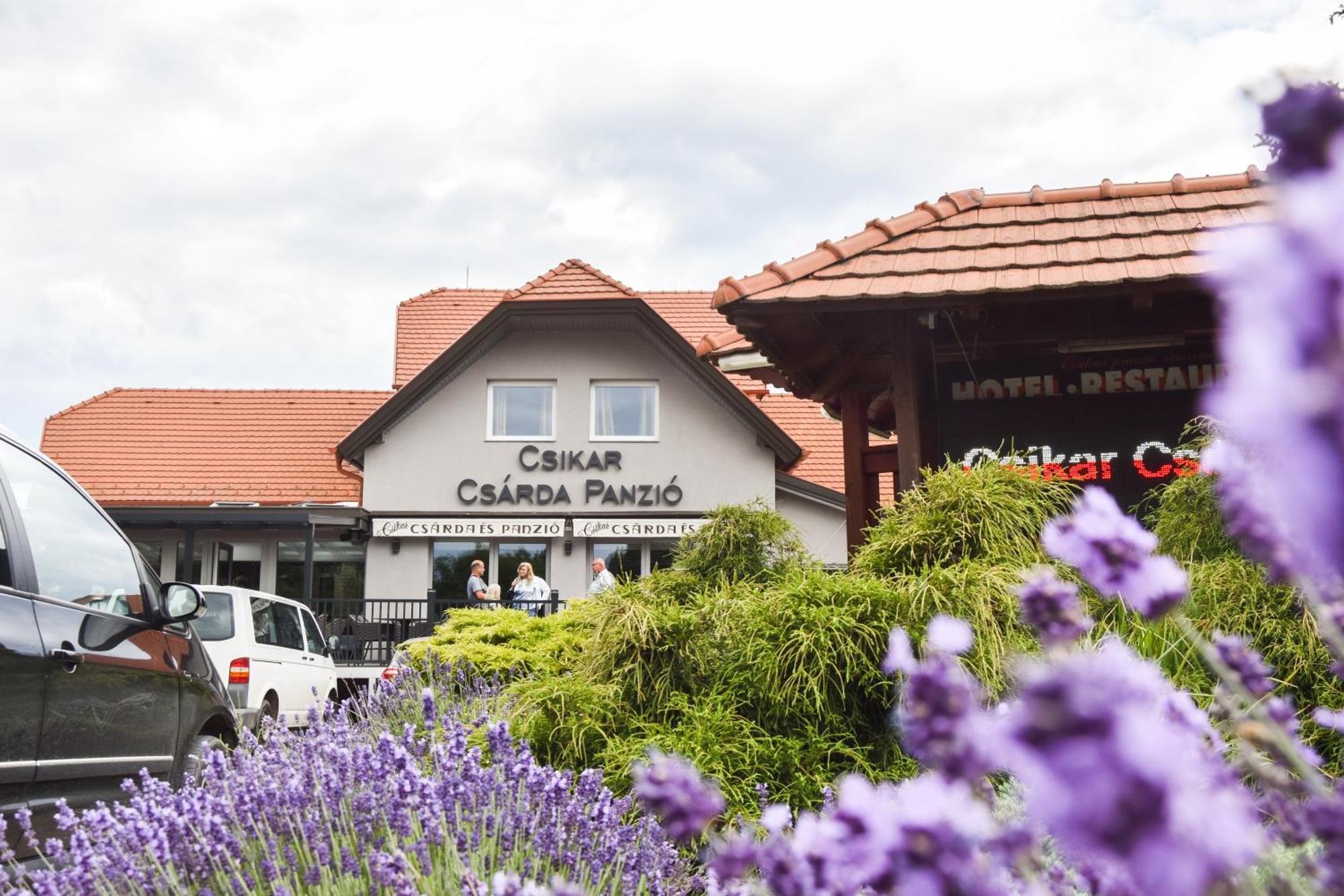 Hotel Csikar Csárda és Panzió Kőszeg Esterno foto